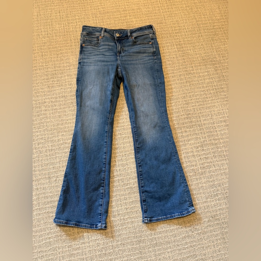 NWOT- American Eagle Women's Kick Boot Jeans- Medium Bright Indigo-Size 4 XShort